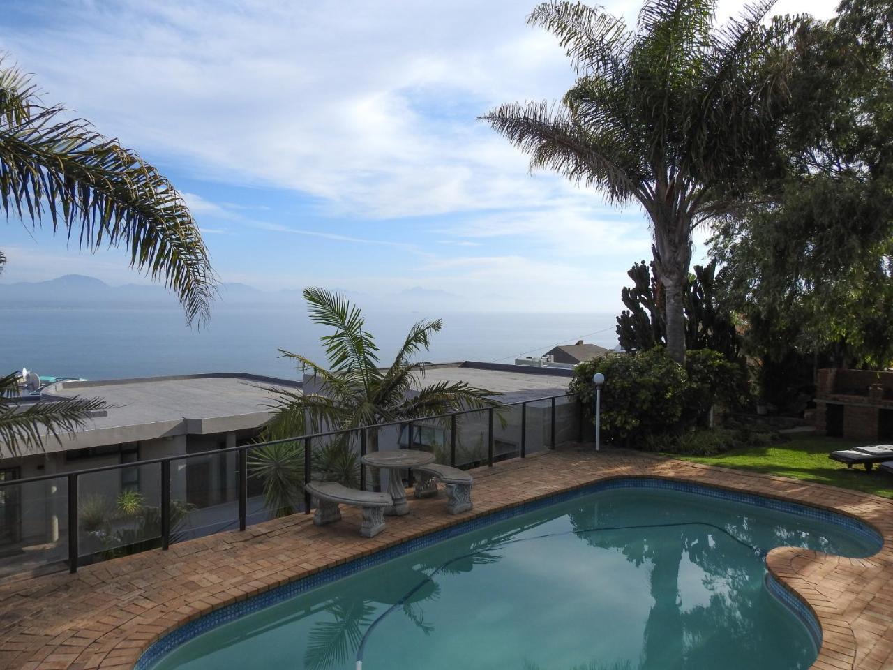 Mossel Bay Guest House Exterior photo